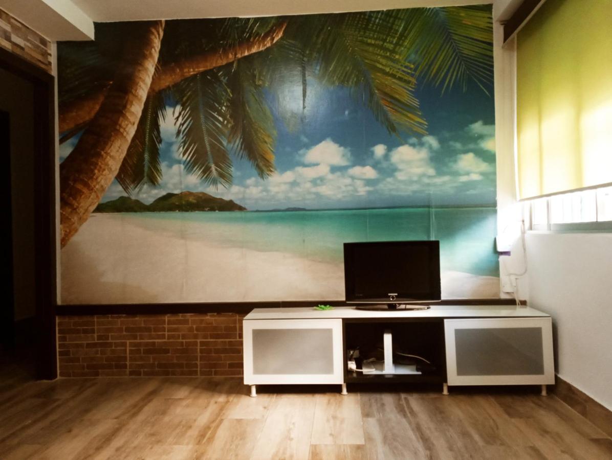 Precioso Apartamento 3 Habitaciones. Con Patio. Camas Buitenkant foto