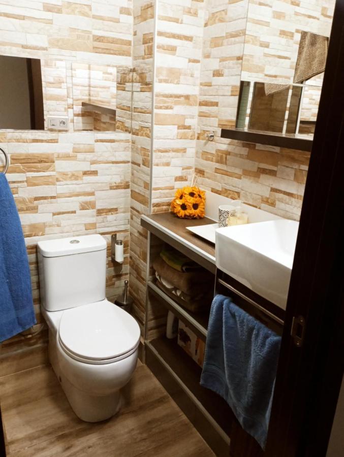Precioso Apartamento 3 Habitaciones. Con Patio. Camas Buitenkant foto