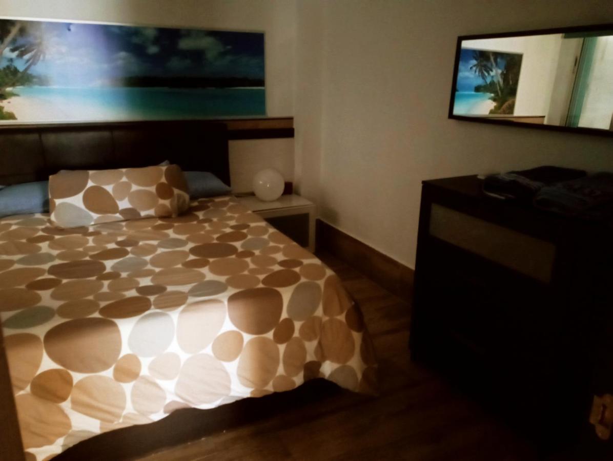 Precioso Apartamento 3 Habitaciones. Con Patio. Camas Buitenkant foto